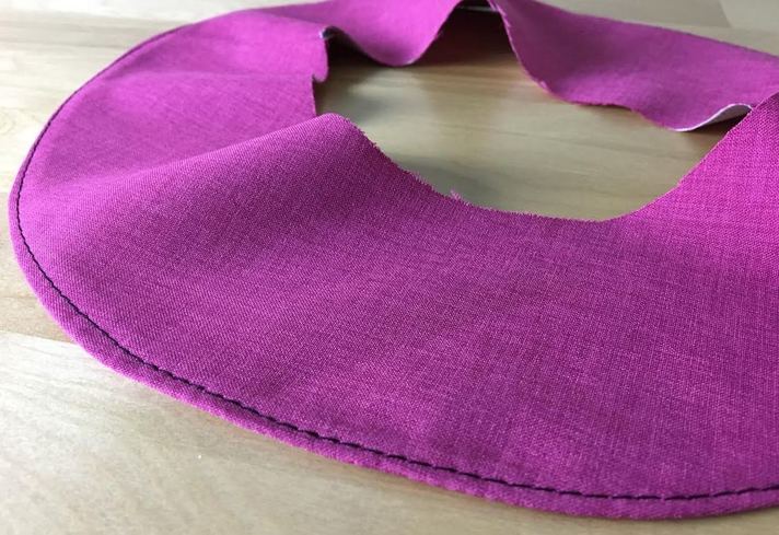4 Ways To Clean Finish The Raw Edge Of a Curved Neckline - Doina Alexei