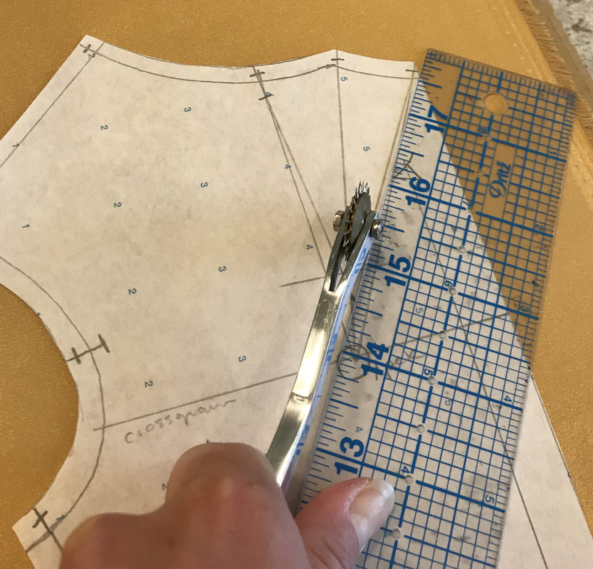 How to Transfer Patterns to Fabric With a Tracing Wheel